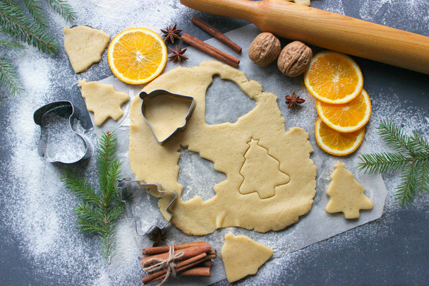 Preparation of traditional Christmas gingerbread cookies, homemade cakes for New year and Christmas. - Fotoğraf, Görsel
