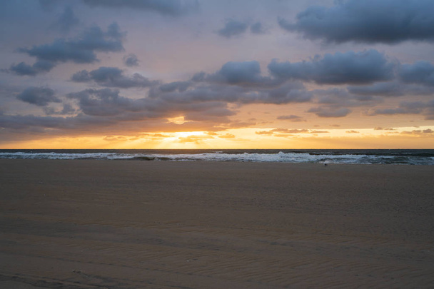 Πρωινός ήλιος στην παραλία Μπραντ - Φωτογραφία, εικόνα