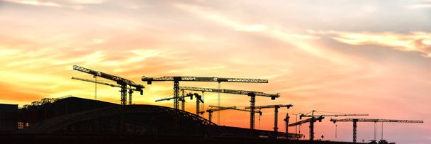 Silueta panoramatické krajiny struktury příhradové Steel s - Fotografie, Obrázek