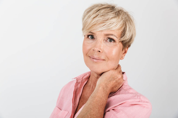 Portrait closeup of joyous middle-aged woman with short blond ha - Foto, Imagen