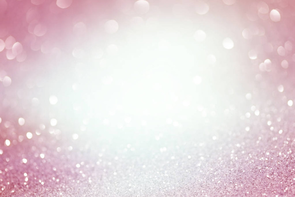 rosa blanco brillante luces de Navidad. Respaldo abstracto borroso
 - Foto, imagen