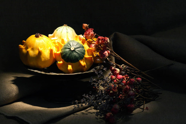 Pumpkins In Bowl - Foto, Imagen