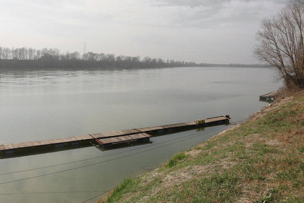 po ist der wichtigste Fluss in Italien - Foto, Bild