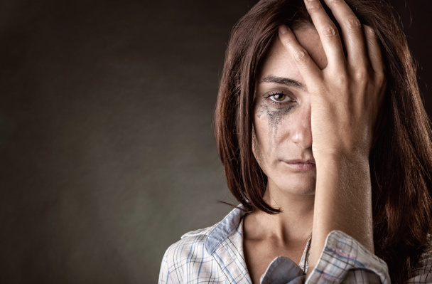 Жінка плаче
 - Фото, зображення