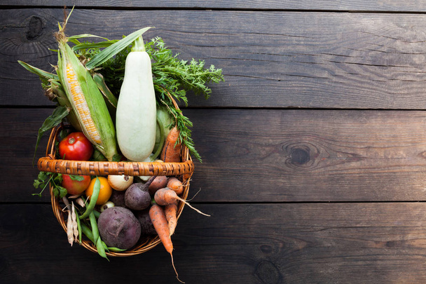 Természet biofarm zöldségek, friss kerti alapanyagok. - Fotó, kép