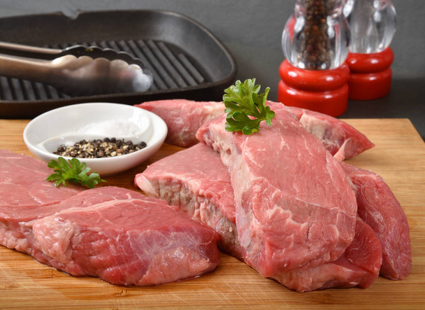 Choice beef sirloin steaks - Foto, immagini