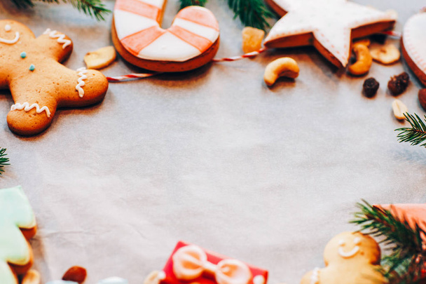 christmas greeting card frame gingerbread cookies - Foto, afbeelding