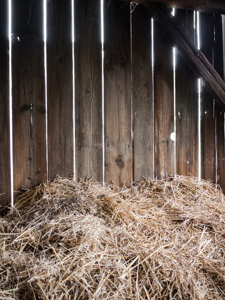 干し草の納屋 - 写真・画像