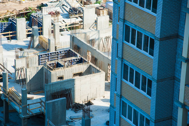Construcción de edificios residenciales de varios pisos
 - Foto, imagen