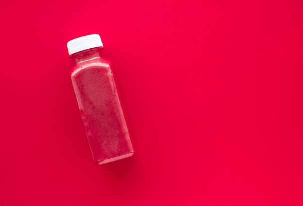 Detox superfood strawberry smoothie bottle for weight loss clean - Fotografie, Obrázek