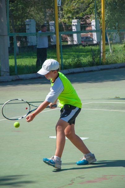 Competencia de tenis
 - Foto, Imagen