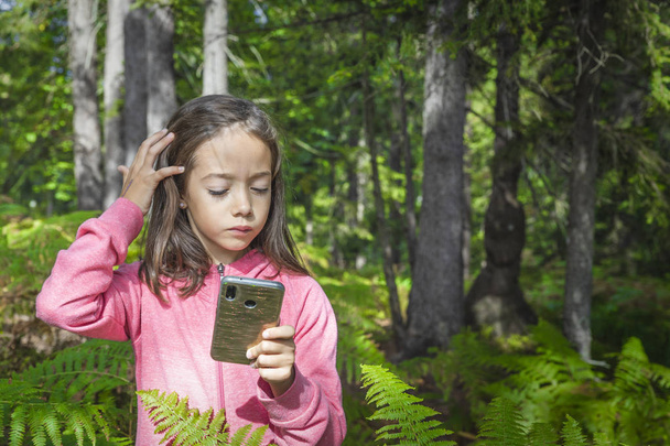 Digital addiction affects younger population. Children with bad  - Photo, Image