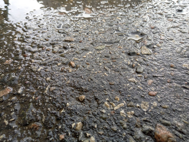 glare on wet asphalt after rain - Valokuva, kuva