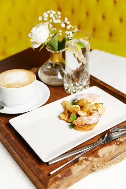 Breakfast apple strudel and coffee - Фото, зображення
