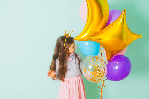 pretty joyful kid girl on birthday party - Foto, immagini