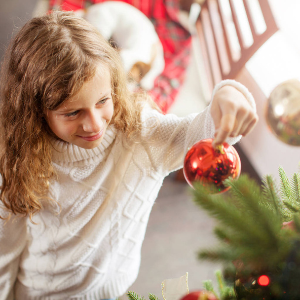 Child decoration christmas tree - Фото, изображение