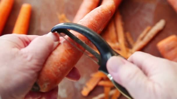 Άποψη της προετοιμασίας του καρότου - Πλάνα, βίντεο