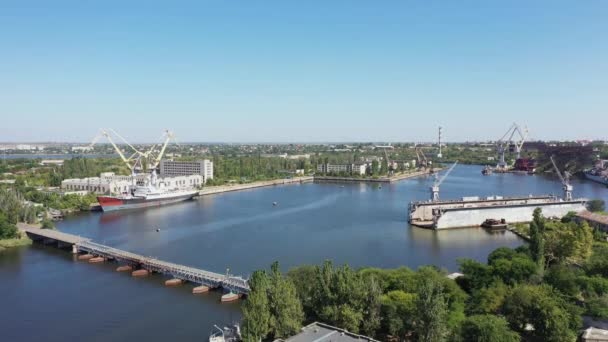 Вид Dock для ремонту суден і катерів в Миколаєві. - Кадри, відео