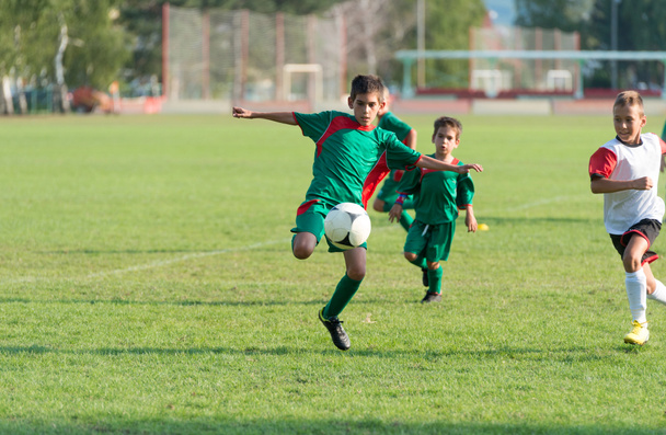 partido de fútbol de niños
 - Foto, imagen