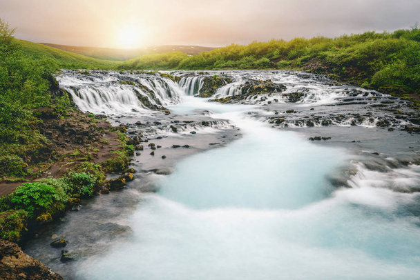 Водопад Бруарфосс в Бреккускогуре, Исландия. - Фото, изображение
