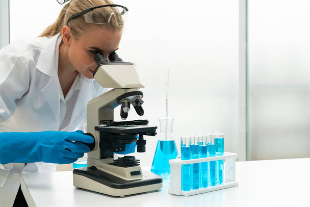 Woman scientist working in chemist laboratory. - Fotografie, Obrázek