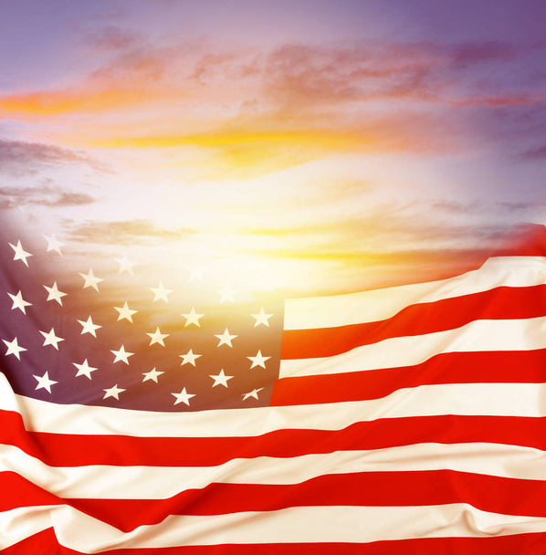 Americká vlajka a obloha - Fotografie, Obrázek