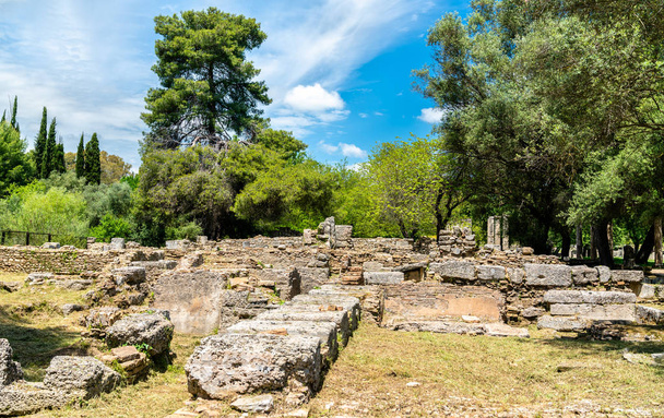 Sítio arqueológico de Olímpia na Grécia
 - Foto, Imagem