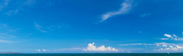Panorama de la mer et du ciel
  - Photo, image