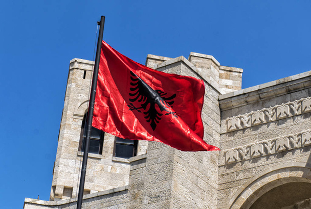 Flaga Albanii w Krui - Photo, image