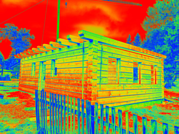 Θερμότητα διαρροή υπερύθρων ανίχνευση των δοκών σε ξύλινο τοίχο.  - Φωτογραφία, εικόνα