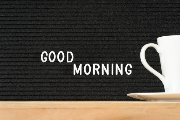 Чашка кави і гасло Доброго ранку
 - Фото, зображення