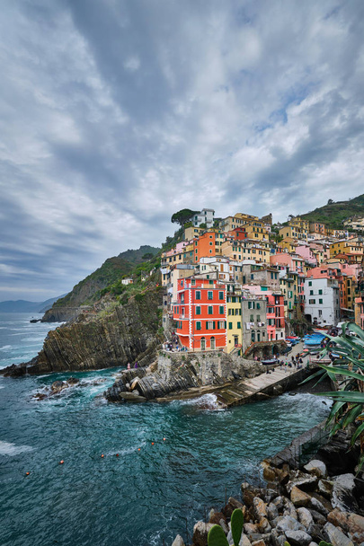 Riomaggiore Köyü, Cinque Terre, Liguria, İtalya - Fotoğraf, Görsel