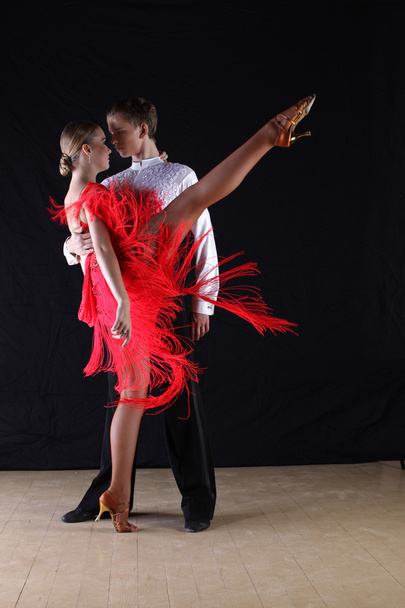 Latino dancers in ballroom - Foto, Imagen