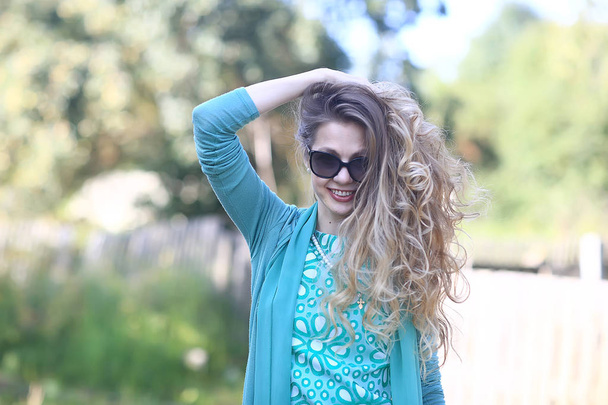 cheerful blonde in sunglasses / young beautiful girl, sunglasses, woman summer look - Fotografie, Obrázek