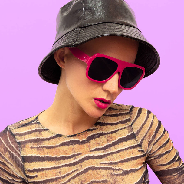 Fashion Swag Model. Stylish accessories. Red sunglasses and hips - Фото, изображение