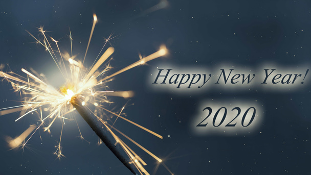 Carta di anno nuovo, "Felice anno nuovo" carta di testo con fuochi d'artificio
 - Foto, immagini