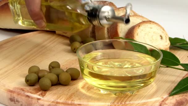 Apéritif d'huile d'olive et de pain
 - Séquence, vidéo