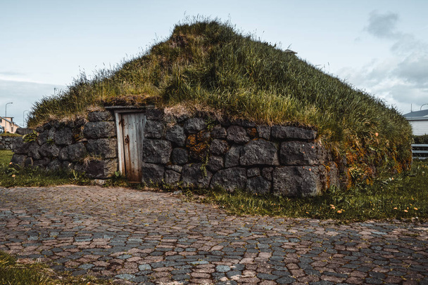 Ancient turf house in Iceland. - Foto, Bild