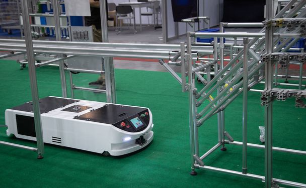 Ρομπότ εφοδιαστικής αποθήκης - Φωτογραφία, εικόνα