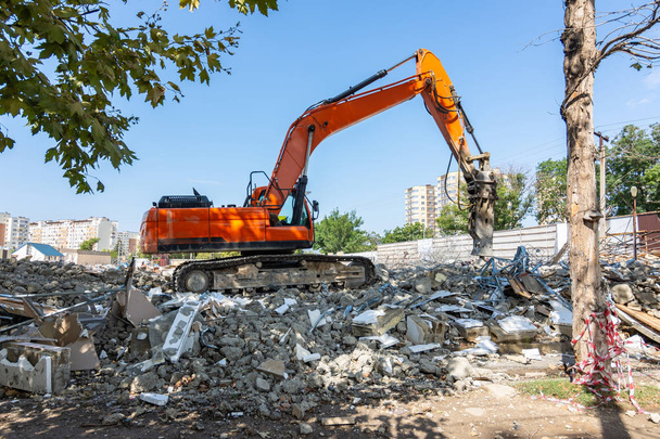 Demolition of a building with a jackhammer - Photo, Image
