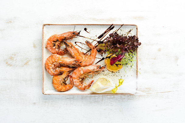 Grilled shrimp. Seafood. Top view. Free space for your text. - Foto, imagen