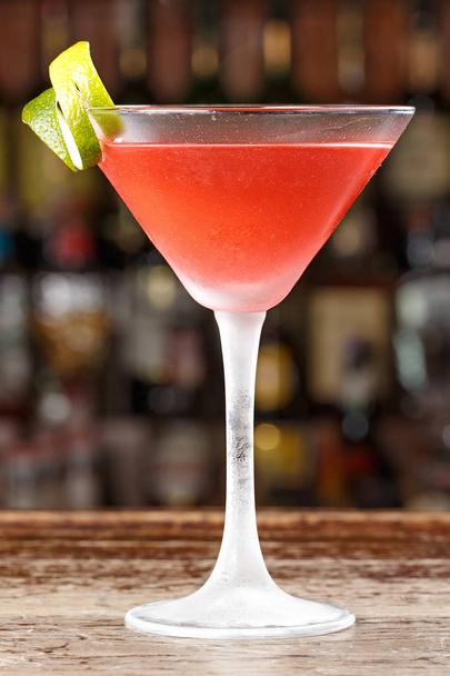 Verfrissende cocktail Cosmopolitan - Foto, afbeelding