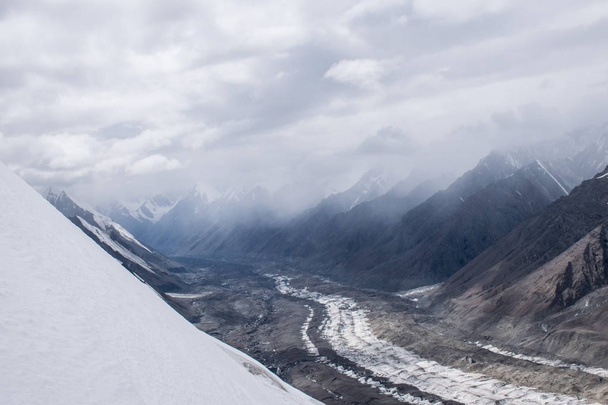 scenic view of Khan Tengri peak, Tian Shan, Kazakhstan  - Fotoğraf, Görsel