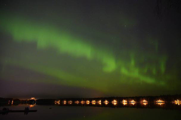 Luce polare settentrionale Aurora borealis sorprendente luce iluminata un
 - Foto, immagini