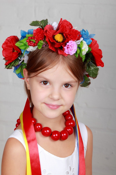 Little girl in the Ukrainian national costume - Foto, Imagem