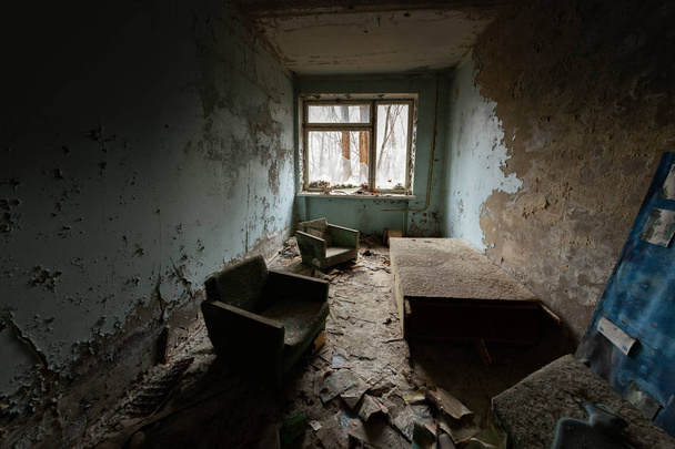 Abandoned room in damaged building - Фото, изображение