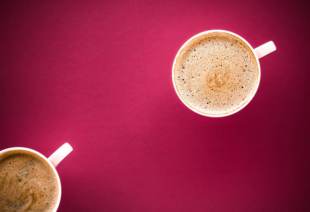 Кофе по утрам, плоский фон с копирайтом
 - Фото, изображение