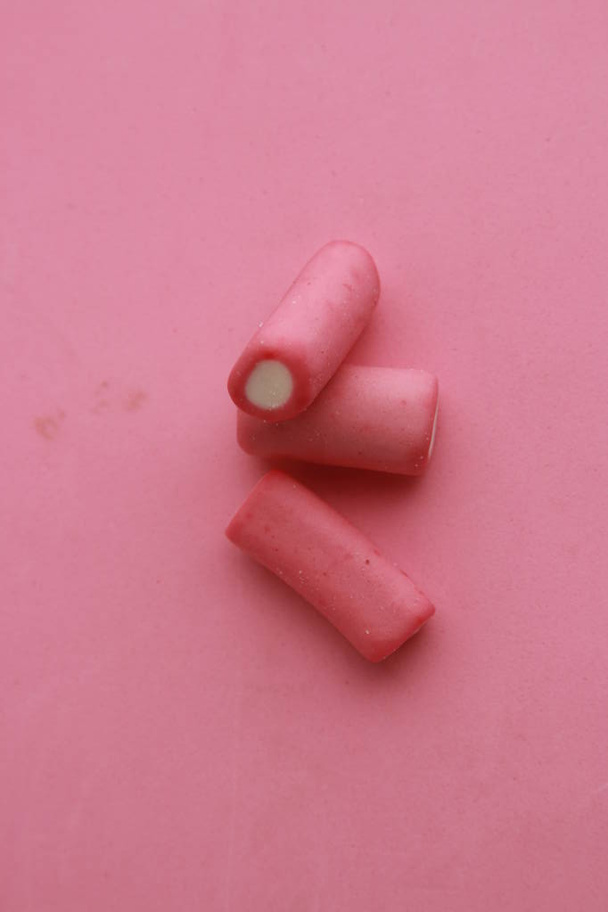 pink and white jelly licorice - Foto, immagini