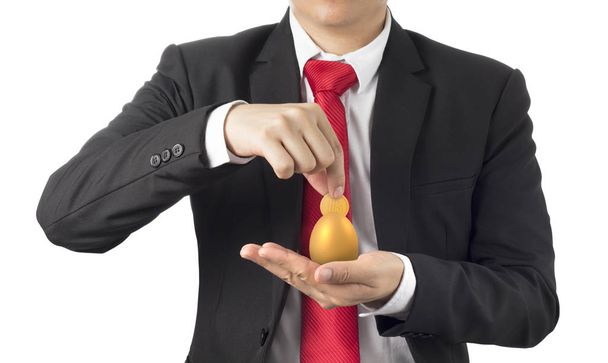 üzleti ember befektetni az arany tojást, a koncepció kockázati beruházás kereskedelmi eszköz - Fotó, kép