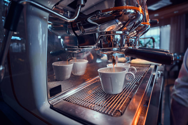 Brand new coffee machine and cups - Photo, Image